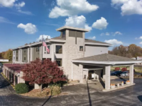 La Quinta Inn & Suites by Wyndham Springfield South Hotels in Springfield