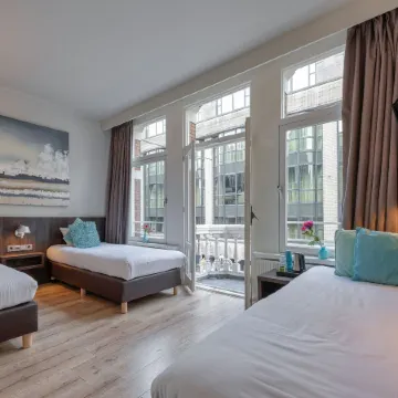 Hotel Damsquare Отели рядом с достопримечательностью «Выставка «Тайны тела. Вселенная внутри»»