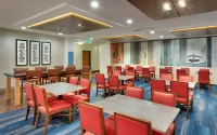 Holiday Inn Express & Suites Orem-North Provo Hotels in Vineyard