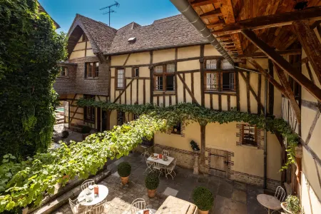 Le Champ des Oiseaux & Spa Отели в г. Вильшетиф