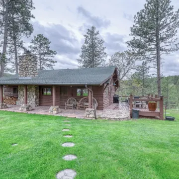 Big Horn Sheep Cottage Near Mt. Rushmore
