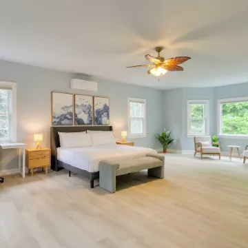 Game Farm Villa by Avantstay 10Bdr, Private Pond, Spa, Pool Family-Friendly