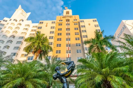National Hotel, An Adult Only Oceanfront Resort Отели рядом с достопримечательностью «Майами-Бич»