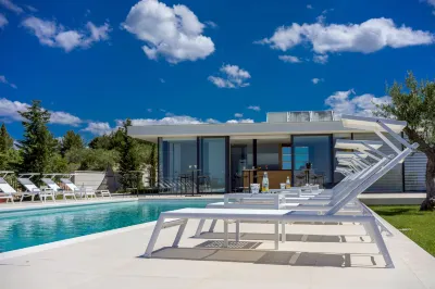Golden Rays Luxury Villas & Apartments