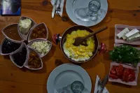 Taurus Guest House - Breakfast