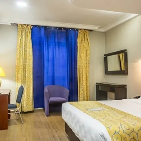Hôtel la Falaise Bonanjo