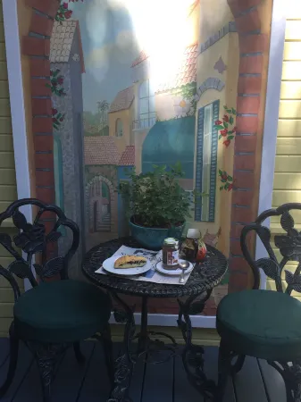 Secret Garden Inn & Cottages Отели рядом с достопримечательностью «Мортон Бэй Фиг Три»