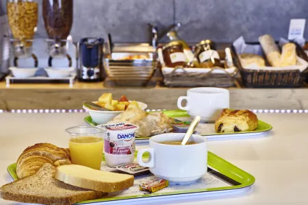 Ibis Budget Besançon Centre Gare Отели рядом с достопримечательностью «Университет Франш-Конте»