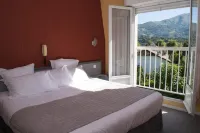 Hôtel du Soleil Levant فنادق في Cauterets
