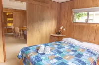 Crystal Brook Tourist Park Hotels in Warrandyte