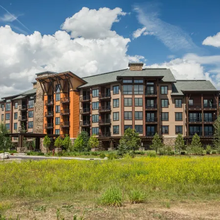 Trailhead Lodge
