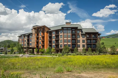 Trailhead Lodge