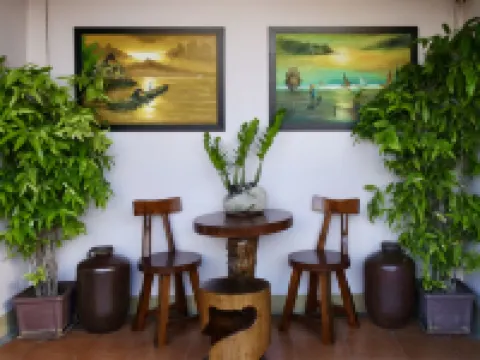 デン デン ゲストハウス バタネスのホテル