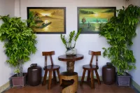 Den Den Guesthouse Hotels in Basco