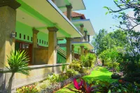 Ipsa Villa Hotels in Munduk