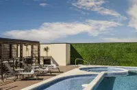 Fiesta Inn Express Queretaro Constituyentes - Pool