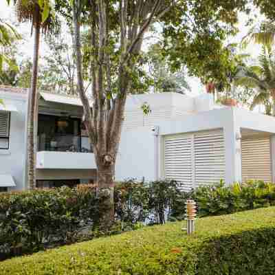 Noosa Springs Golf & Spa Resort Hotel Exterior