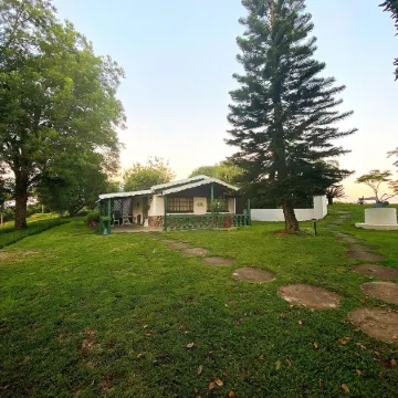 Sherwood's Country House