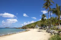 Limetree Beach Resort by Club Wyndham - Bãi biển