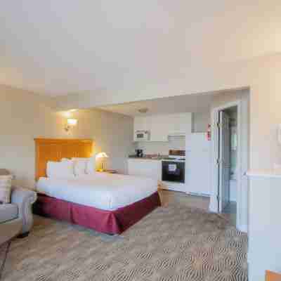 Scott's Inn & Suites Rooms