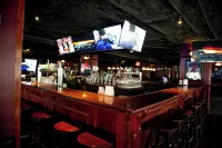 The Business Inn - bar