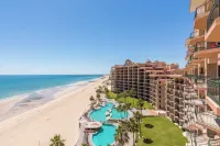 Seahorse Cove Contemporary Style Oceanfront - ビーチサイド