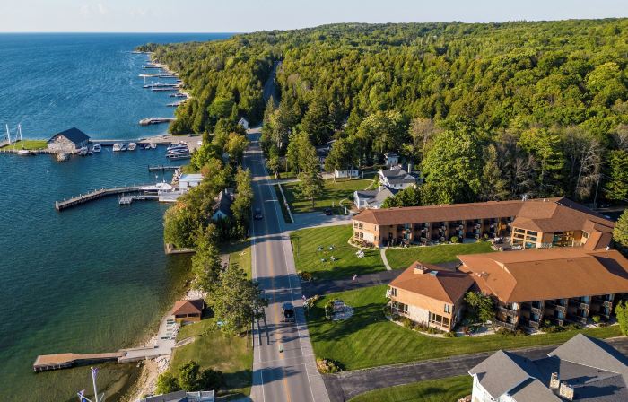 Pine Grove Resort