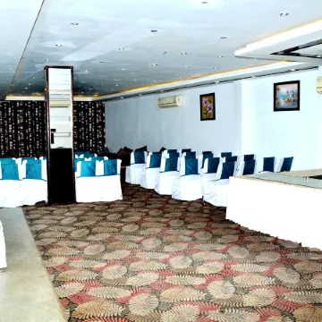 Hotel B.R. Inn Отели в г. Панипат