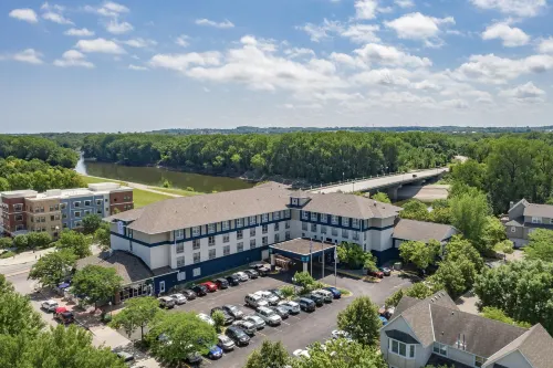 TownSquare Place Hotels in Chaska