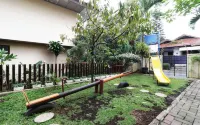 Rumah Tawa Hotel Syariah Hotels in Sumurbandung