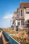 Perfect Location, Dog Friendly Beautiful Home Hotels in 