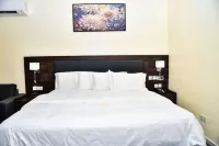 3pple M Continental Hotel & Suites