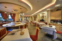 Hotel Cristallo