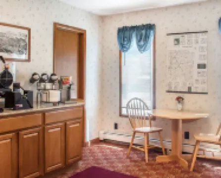 Econo Lodge Cuba I-86 Hotels in Cuba