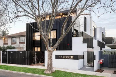 Docker St Elwood Apartments by UrbanRest Hotels near Point Ormond Lookout