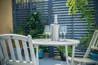 Sea Glass - 2 Bedroom Apartment - Manorbier Hotels in Manorbier