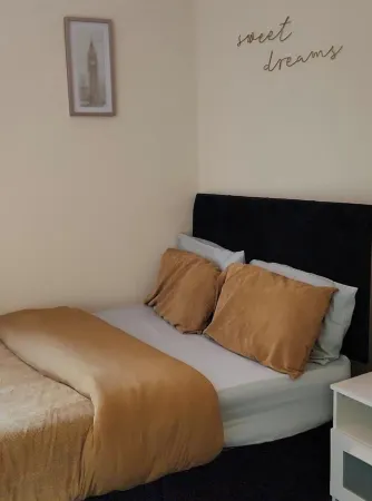 1 Bed - Sleeps 4 - Wolverhampton City Centre Отели рядом с достопримечательностью «Университет Уольверхэмптон»