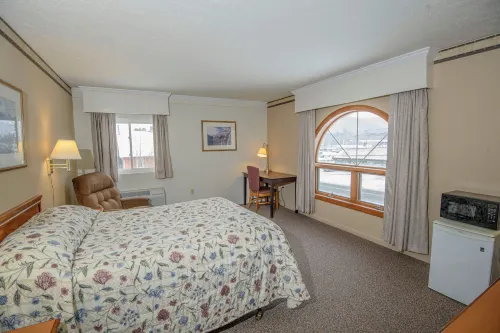 Westgate Inn
