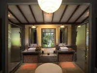Saffron & Blue Hotels in Kosgoda