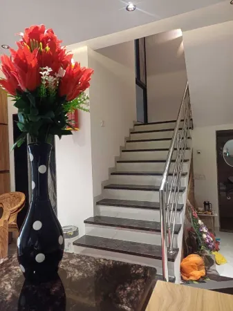 JMB Hotel Height Отели рядом с Аэропорт Индор