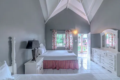 Tamboo Resort