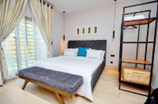 El- Rey Luxury Apartment Hotel di 