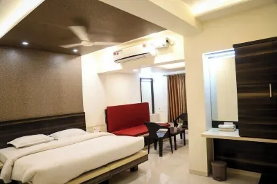 Hotel Madhuvan International Hoteles cerca de Riyaz General Store