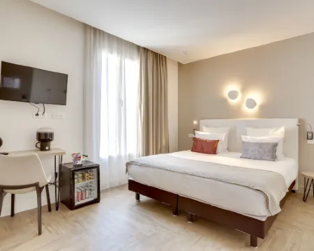 Hotel Courseine Hotels in Hauts-de-Seine