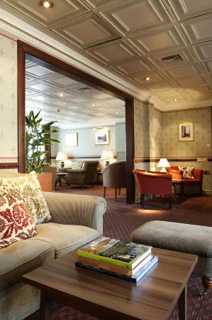 Carlton George Hotel Отели рядом с достопримечательностью «St Andrews in the Square Glasgow»