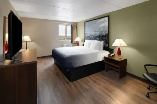 科羅拉多斯普林斯-眾神花園温德姆速8酒店