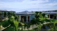 Sea Star Resort Hotels near Bàu Bàng Zone