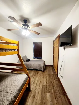 Come enjoy the breathtaking views from the High Country Retreat
