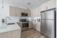 Sun-Drenched 3Br Loft with Outdoor Space Near NYC