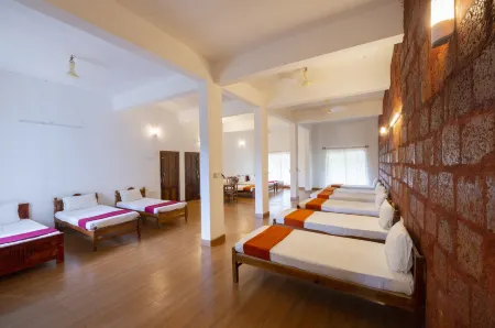 Misty Heights by the Sanihara Отели рядом с достопримечательностью «Kakkadampoyil.hills view vythiri»